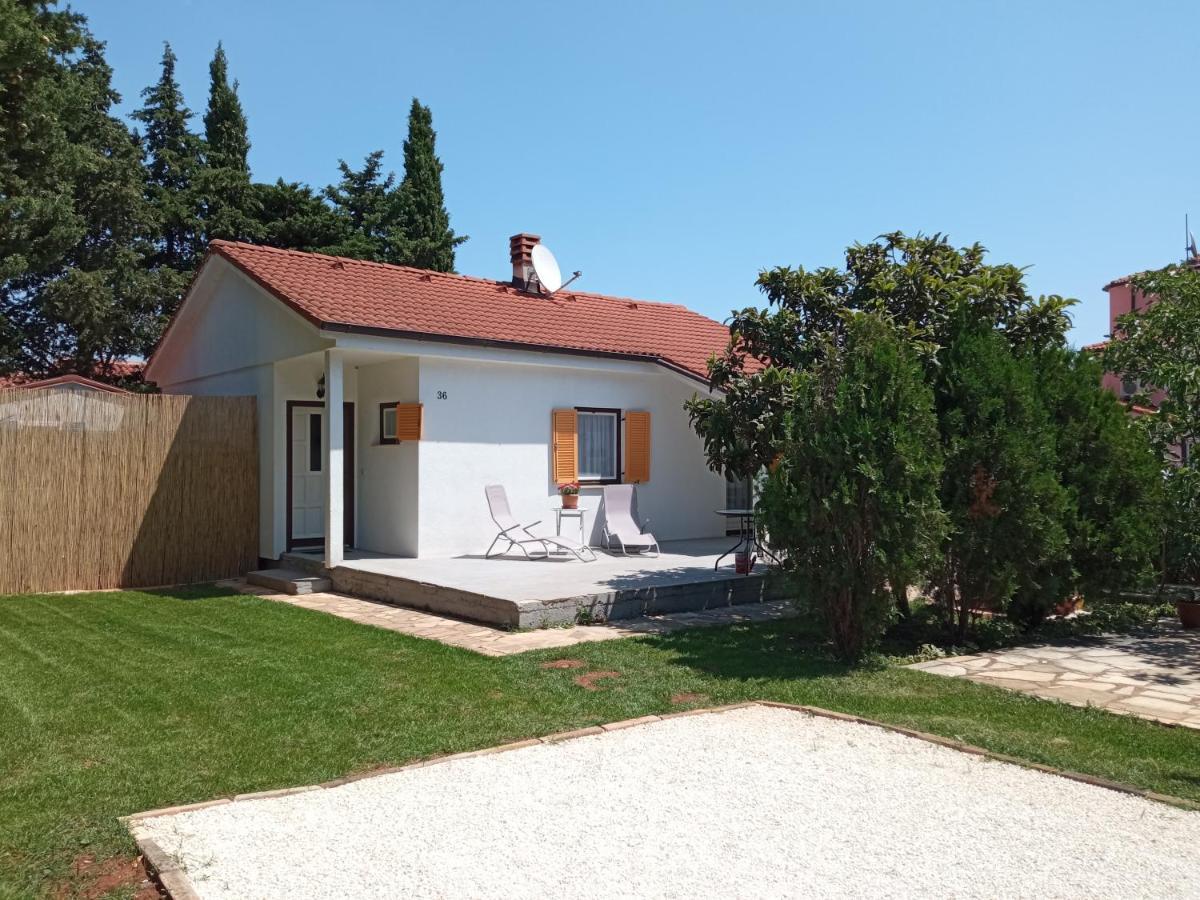 Holiday Home Mirela Sisan Exterior photo